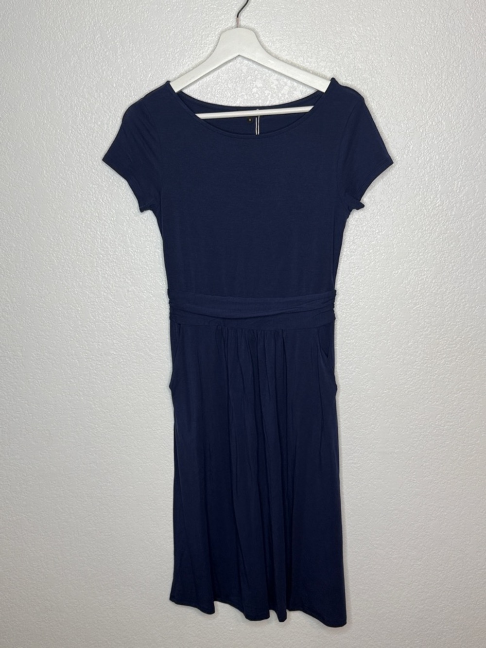 Quince Navy Tencel Jersey Ruched Waist Dress With Pockets Size Small NWT